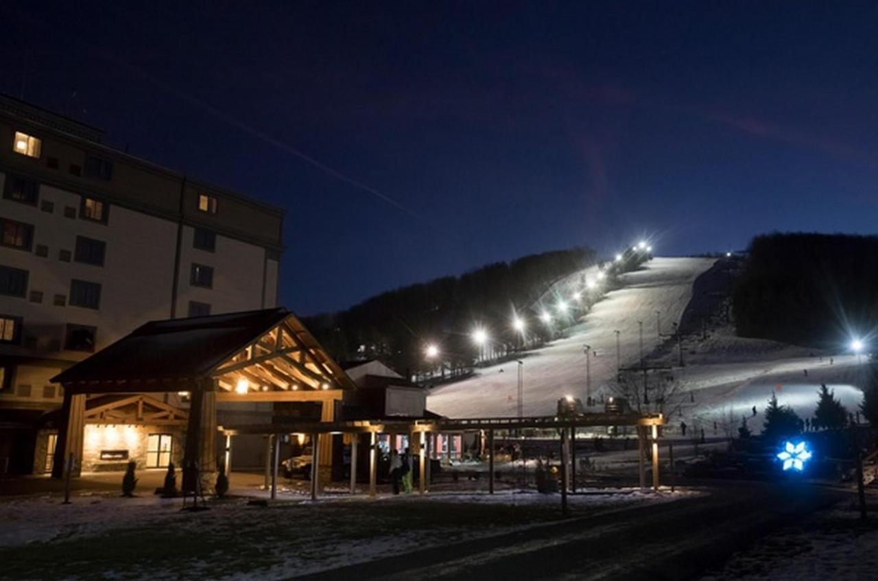 The Lodge At Wisp McHenry Exteriör bild